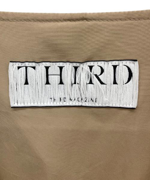 THIRD MAGAZINE（サードマガジン）THIRD MAGAZINE (サードマガジン) ロゴプリントアノラックブルゾン ブラウン サイズ:FREEの古着・服飾アイテム