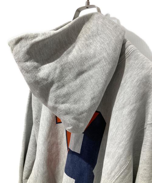 Champion（チャンピオン）Champion (チャンピオン) 両面プリント リバースウィーブスウェットパーカー グレー サイズ:Ｌの古着・服飾アイテム