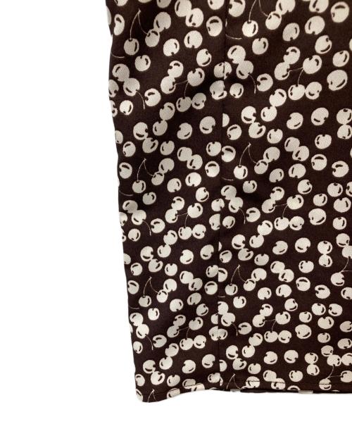 HER LIP TO（ハーリップトゥ）HER LIP TO (ハーリップトゥ) Cherry Pattern Cache-Coeur One-Piece ダークブラウン サイズ:Sの古着・服飾アイテム