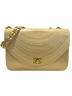 CHANEL（シャネル）の古着「ウェーブステッチ/チェーンショルダーバッグ」｜ベージュ