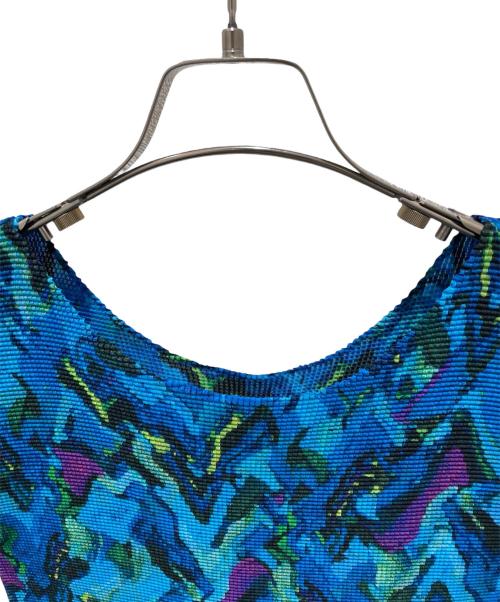 me ISSEY MIYAKE（ミーイッセイ ミヤケ）me ISSEY MIYAKE (ミーイッセイ ミヤケ) ワッフルプリーツブラウス ブルー サイズ:Freeの古着・服飾アイテム