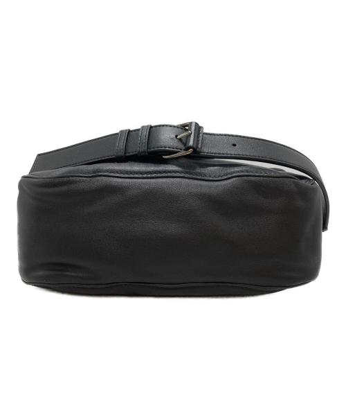 VALENTINO GARAVANI（ヴァレンティノ・ガラヴァーニ）VALENTINO GARAVANI (ヴァレンティノ・ガラヴァーニ) Vlogo Signature Shoulder Bag/Vロゴ シグネチャー ショルダーバッグ ブラックの古着・服飾アイテム