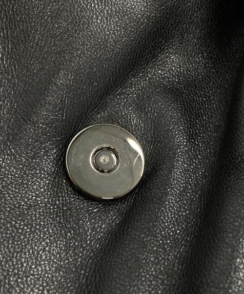 VALENTINO GARAVANI（ヴァレンティノ・ガラヴァーニ）VALENTINO GARAVANI (ヴァレンティノ・ガラヴァーニ) Vlogo Signature Shoulder Bag/Vロゴ シグネチャー ショルダーバッグ ブラックの古着・服飾アイテム