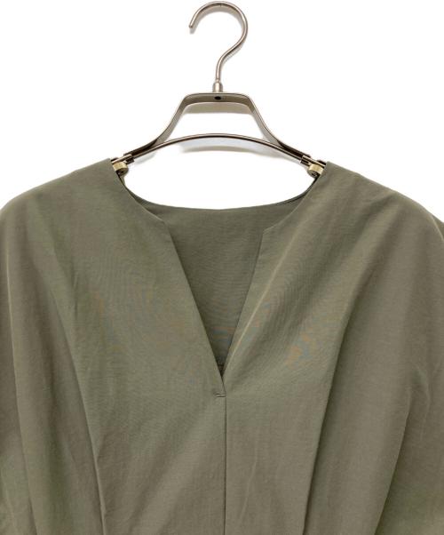 Spick and Span（スピック＆スパン）Spick and Span (スピック＆スパン) 26SS タイプライタータックワンピース カーキ サイズ:36 未使用品の古着・服飾アイテム