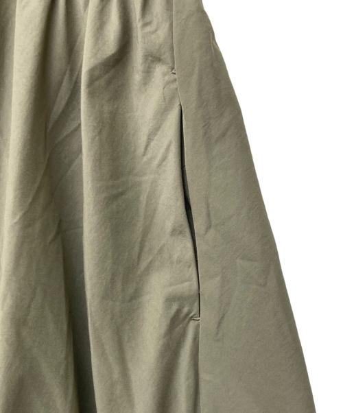Spick and Span（スピック＆スパン）Spick and Span (スピック＆スパン) 26SS タイプライタータックワンピース カーキ サイズ:36 未使用品の古着・服飾アイテム