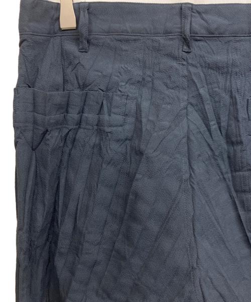 ISSEY MIYAKE MEN（イッセイミヤケメン）ISSEY MIYAKE MEN (イッセイミヤケメン) シワ加工イージーパンツ ネイビー サイズ:2の古着・服飾アイテム