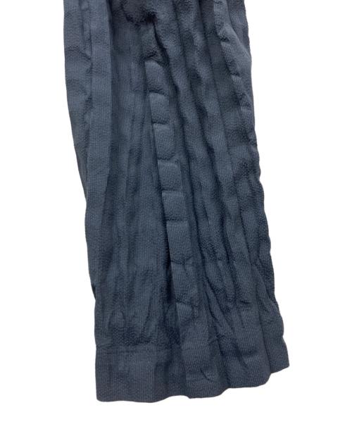 ISSEY MIYAKE MEN（イッセイミヤケメン）ISSEY MIYAKE MEN (イッセイミヤケメン) シワ加工イージーパンツ ネイビー サイズ:2の古着・服飾アイテム