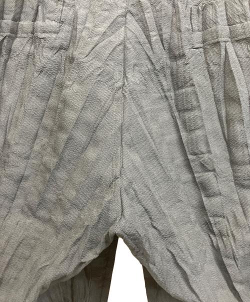 ISSEY MIYAKE MEN（イッセイミヤケメン）ISSEY MIYAKE MEN (イッセイミヤケメン) シワ加工イージーパンツ ネイビー サイズ:2の古着・服飾アイテム