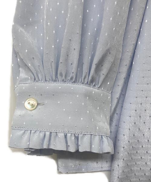 23区（ニジュウサンク）23区 (ニジュウサンク) ボウタイドット柄ブラウス ブルー サイズ:38の古着・服飾アイテム