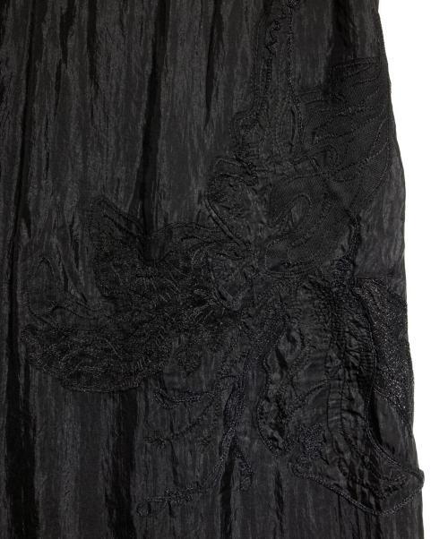 MURRAL（ミューラル）MURRAL (ミューラル) エンブロイダード スカート/Flutter patchwork embroidered skirt ブラック サイズ:2の古着・服飾アイテム