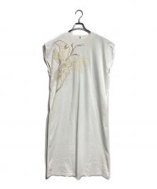 MURRAL（ミューラル）の古着「Flutter patchwork embroidered dress/フラッターパッチワーク刺繍ドレス」｜ホワイト