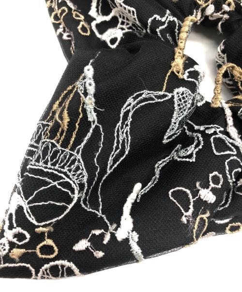 MURRAL（ミューラル）MURRAL (ミューラル) Tears flower lace scrunchie ブラックの古着・服飾アイテム