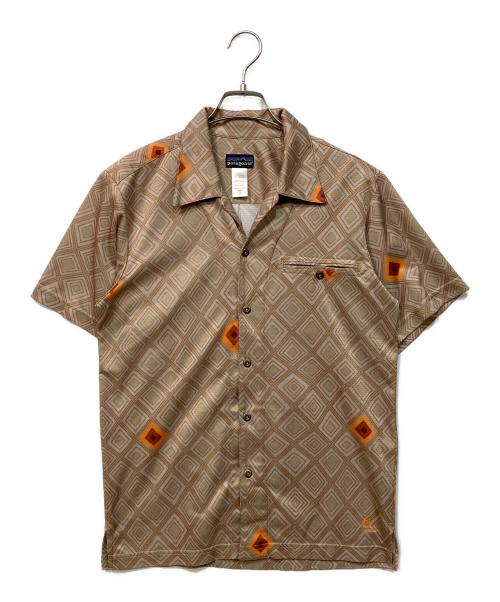 Patagonia（パタゴニア）Patagonia (パタゴニア) トレッキングウェア(Rhythm ショートスリーブインヨーシャツ) ベージュ サイズ:SIZE Sの古着・服飾アイテム