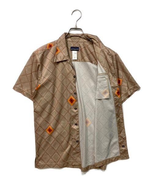 Patagonia（パタゴニア）Patagonia (パタゴニア) トレッキングウェア(Rhythm ショートスリーブインヨーシャツ) ベージュ サイズ:SIZE Sの古着・服飾アイテム