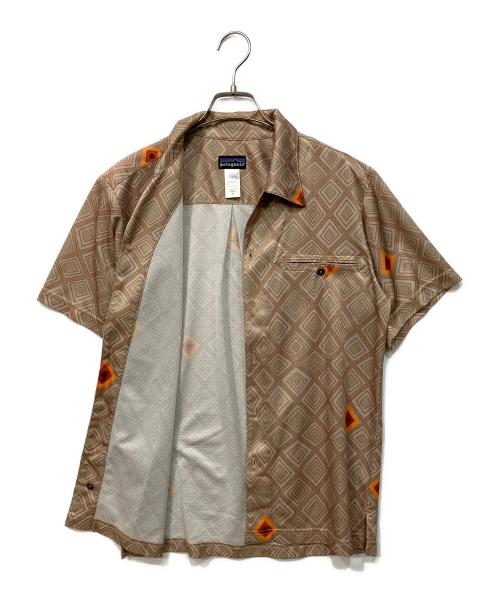 Patagonia（パタゴニア）Patagonia (パタゴニア) トレッキングウェア(Rhythm ショートスリーブインヨーシャツ) ベージュ サイズ:SIZE Sの古着・服飾アイテム