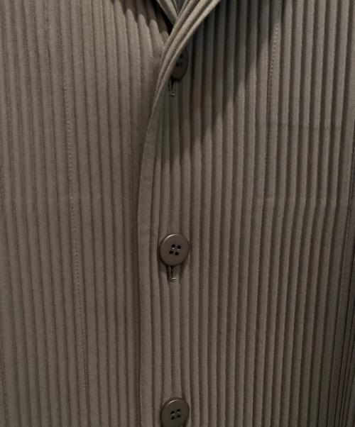 HOMME PLISSE ISSEY MIYAKE（オム プリッセ イッセイ ミヤケ）HOMME PLISSE ISSEY MIYAKE (オム プリッセ イッセイ ミヤケ) テーラード プリーツジャケット オリーブ サイズ:1の古着・服飾アイテム