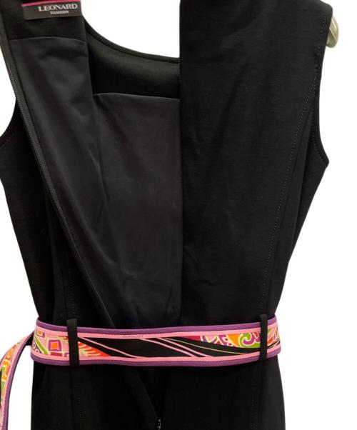 LEONARD FASHION（レオナールファッション）LEONARD FASHION (レオナールファッション) Belted Sleeveless Dress ベルテッド ノースリーブワンピース ブラック サイズ:1の古着・服飾アイテム