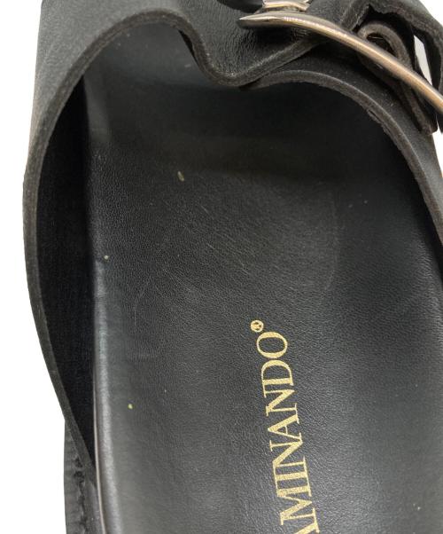 Caminando（カミナンド）Caminando (カミナンド) DOUBLE BUCKLE SANDALS ブラック サイズ:SIZE 8の古着・服飾アイテム