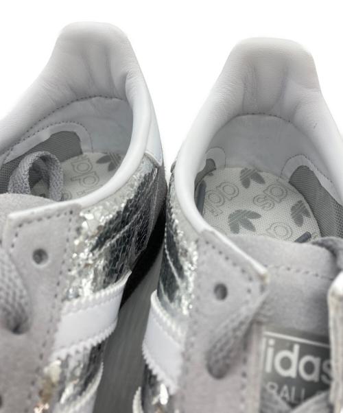 adidas（アディダス）adidas (アディダス) SAMBA OG シルバー サイズ:US6 未使用品の古着・服飾アイテム