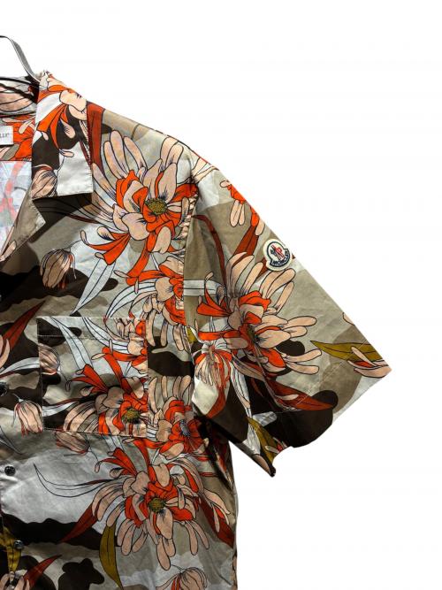 MONCLER（モンクレール）MONCLER (モンクレール) 花柄半袖シャツ ブラウン サイズ:Lの古着・服飾アイテム