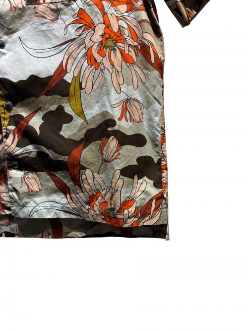 MONCLER（モンクレール）MONCLER (モンクレール) 花柄半袖シャツ ブラウン サイズ:Lの古着・服飾アイテム