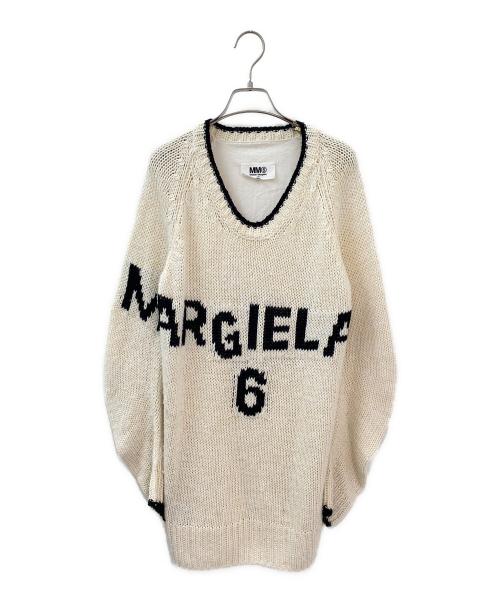 MM6 Maison Margiela（エムエムシックスメゾンマルジェラ）MM6 Maison Margiela (エムエムシックスメゾンマルジェラ) ロゴオーバーサイズニット ベージュ サイズ:XSの古着・服飾アイテム