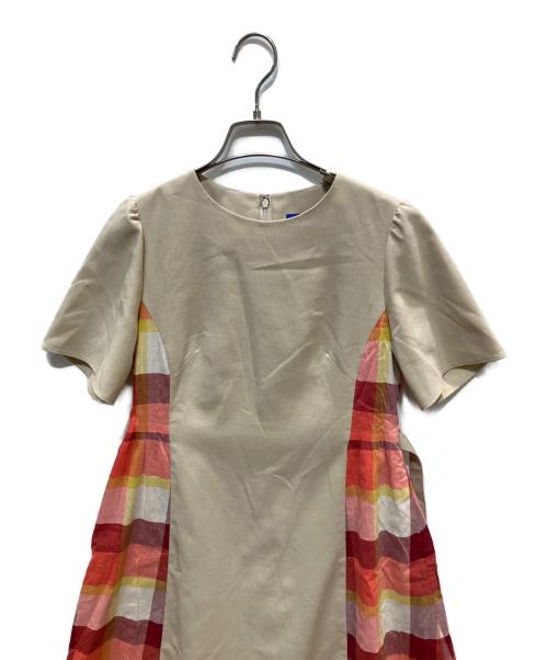 BLUE LABEL CRESTBRIDGE（ブルーレーベルクレストブリッジ）BLUE LABEL CRESTBRIDGE (ブルーレーベルクレストブリッジ) ウェザーストレッチチェックコンビドレス ベージュ サイズ:36の古着・服飾アイテム