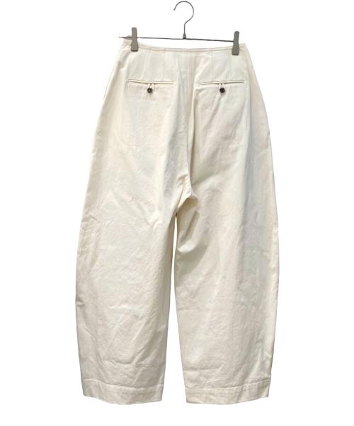 SACRA（サクラ）SACRA (サクラ) H.COUNT COTTON GABERDINE PANTS ホワイト サイズ:36の古着・服飾アイテム