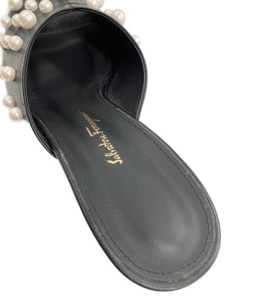 Salvatore Ferragamo（サルヴァトーレ フェラガモ）Salvatore Ferragamo (サルヴァトーレ フェラガモ) パールレザーサンダル ブラック サイズ:6 2/1の古着・服飾アイテム
