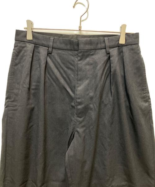 LE（エルイー）LE (エルイー) WIDE 2TUCK WOOL PANTS ダークグレー サイズ:2の古着・服飾アイテム