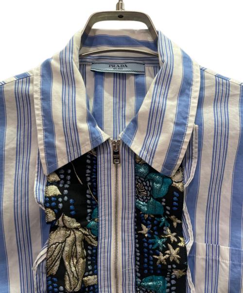 PRADA（プラダ）PRADA (プラダ) ストライプデザインフリルシャツ ブルー×ホワイト サイズ:42の古着・服飾アイテム