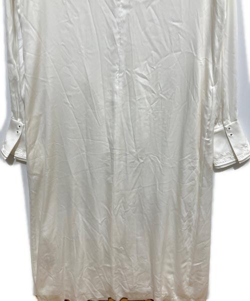 MURRAL（ミューラル）MURRAL (ミューラル) Framed embroidery wrap dress ホワイト サイズ:2の古着・服飾アイテム