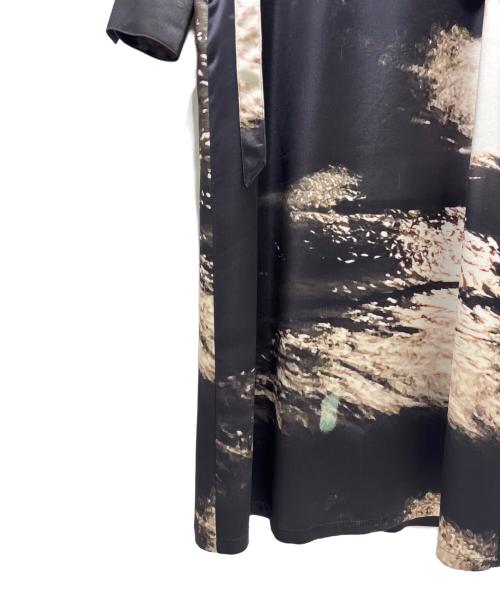 MURRAL（ミューラル）MURRAL (ミューラル) Printed Cape belt dress ブラック サイズ:2の古着・服飾アイテム