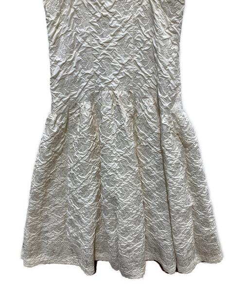 MURRAL（ミューラル）MURRAL (ミューラル) Dahlia shrinking embroidery camisole dress アイボリー サイズ:2の古着・服飾アイテム