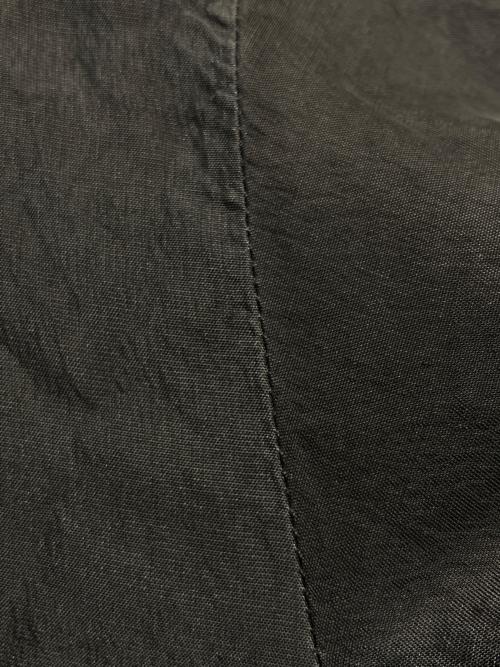 evam eva（エヴァムエヴァ）evam eva (エヴァムエヴァ) cupro silk shirts one piece ダークグレー サイズ:1の古着・服飾アイテム