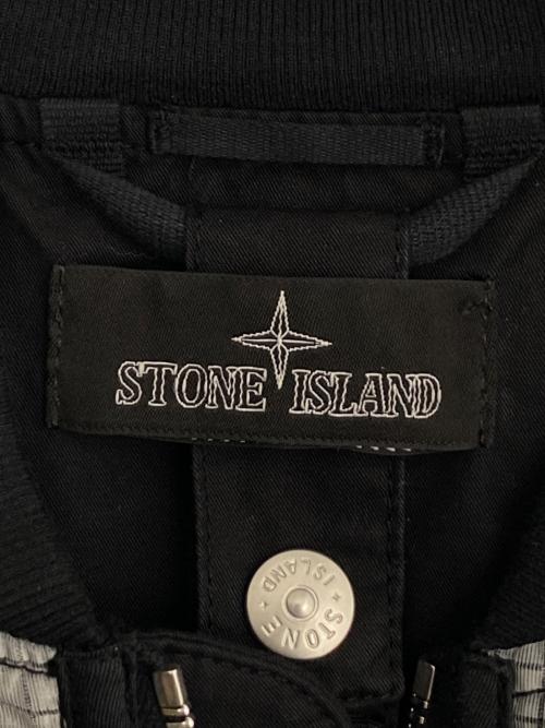 STONE ISLAND（ストーンアイランド）STONE ISLAND (ストーンアイランド) ヒドゥンバッジボンバージャケット グレー サイズ:Mの古着・服飾アイテム