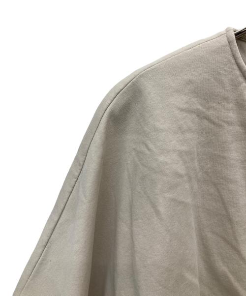 LOHEN（ローヘン）LOHEN (ローヘン) クエアケープカットソー ベージュ サイズ:FREEの古着・服飾アイテム
