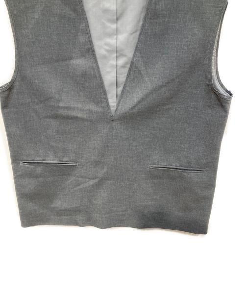 allureville（アルアバイル）allureville (アルアバイル) トロピカルVネックジレ グレー サイズ:2の古着・服飾アイテム