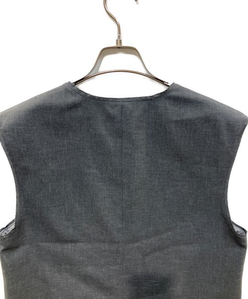 allureville（アルアバイル）allureville (アルアバイル) トロピカルVネックジレ グレー サイズ:2の古着・服飾アイテム