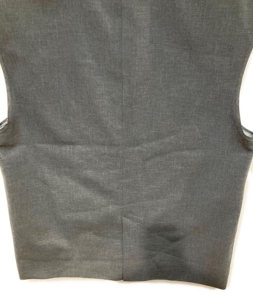 allureville（アルアバイル）allureville (アルアバイル) トロピカルVネックジレ グレー サイズ:2の古着・服飾アイテム