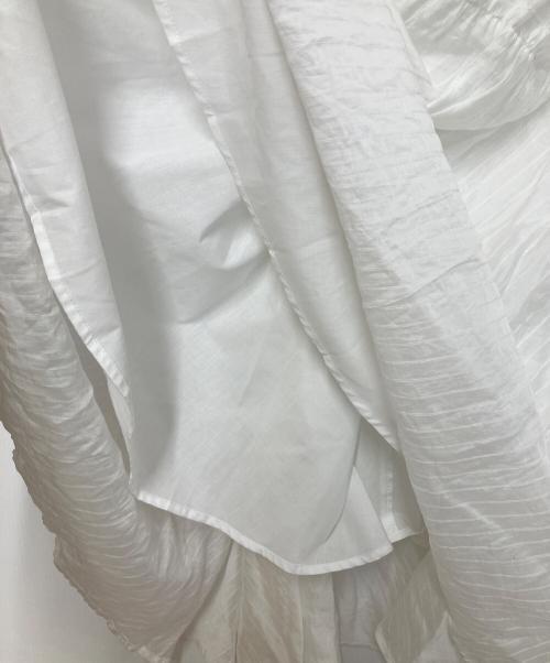 FRAY ID（フレイ アイディー）FRAY ID (フレイ アイディー) セミシアーティアードスカート ホワイトの古着・服飾アイテム