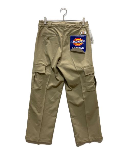 Dickies（ディッキーズ）Dickies (ディッキーズ) BEAMS (ビームス) 別注カーゴパンツ ベージュ サイズ:M 未使用品の古着・服飾アイテム