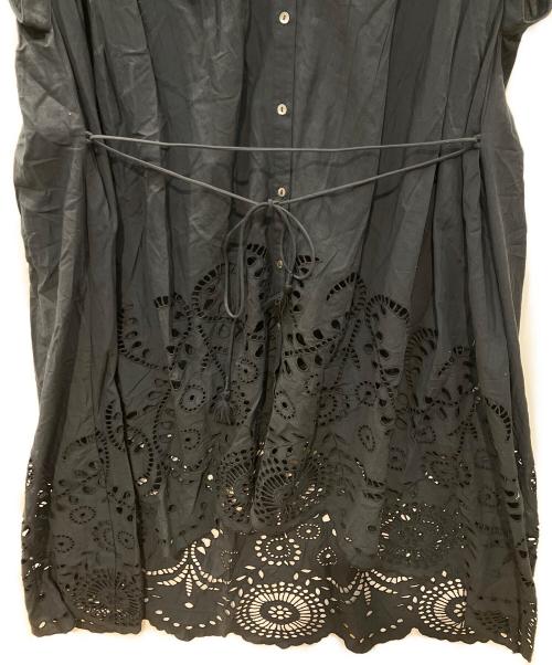 MEDE19F（メデジュウキュウ）MEDE19F (メデジュウキュウ) エンブロイダリーコットンワンピース ブラック サイズ:ＭＬの古着・服飾アイテム