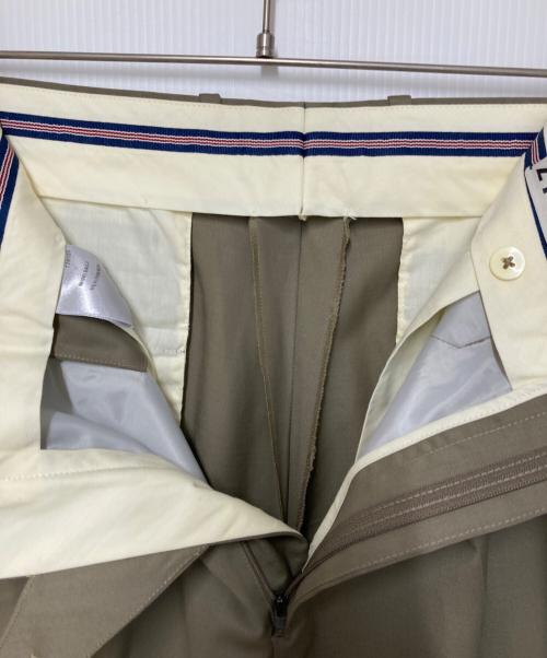 BERNARD ZINS（ベルナール ザンス）BERNARD ZINS (ベルナール ザンス) BACJ パンツ カーキ サイズ:44の古着・服飾アイテム