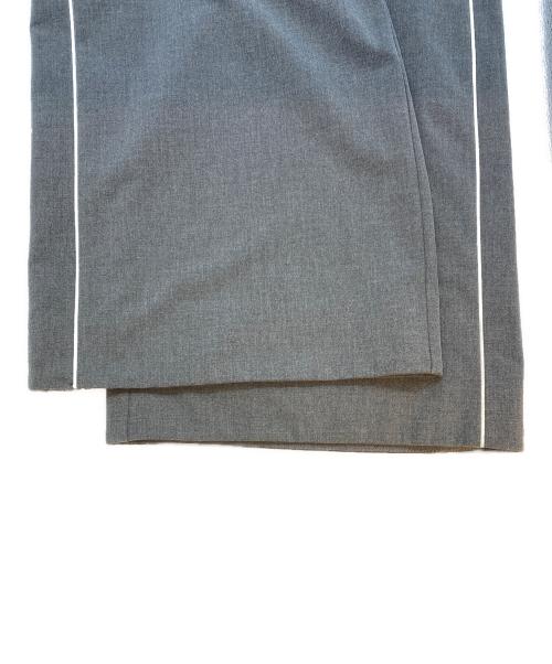 Snidel（スナイデル）Snidel (スナイデル) タックラインパンツ グレー サイズ:SIZE 1 未使用品の古着・服飾アイテム