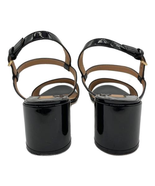 Salvatore Ferragamo（サルヴァトーレ フェラガモ）Salvatore Ferragamo (サルヴァトーレ フェラガモ) パテントレザーサンダル ブラック サイズ:SIZE 8の古着・服飾アイテム