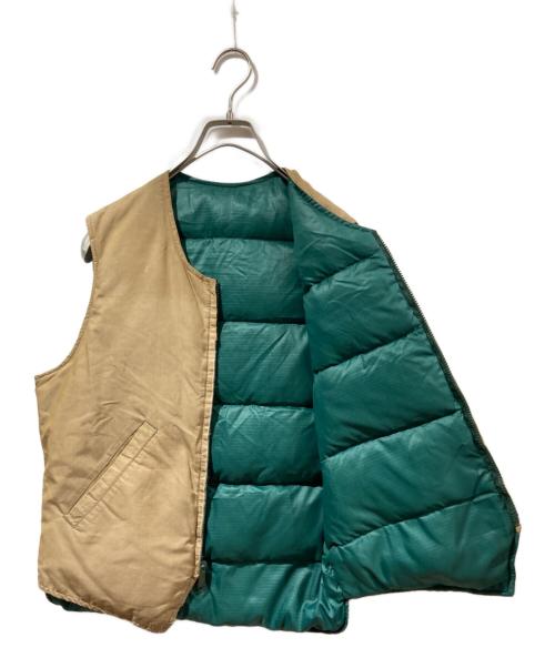 Eddie Bauer（エディーバウアー）Eddie Bauer (エディーバウアー) リバーシブルダウンベスト グリーン×ベージュ サイズ:不明の古着・服飾アイテム