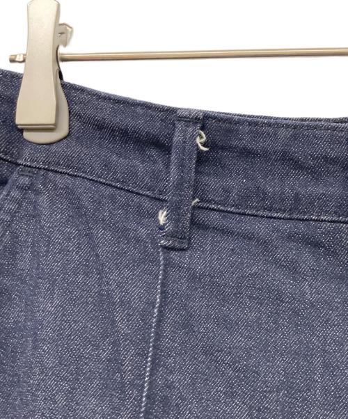 YANUK（ヤヌーク）YANUK (ヤヌーク) ピンタックストレートデニムパンツ インディゴ サイズ:SIZE Sの古着・服飾アイテム