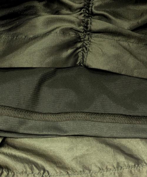 OMMO（オーエムエムオー）OMMO (オーエムエムオー) IRREGULAR SHIRRING TANK OP グリーン×ブラック サイズ:SIZE 36の古着・服飾アイテム