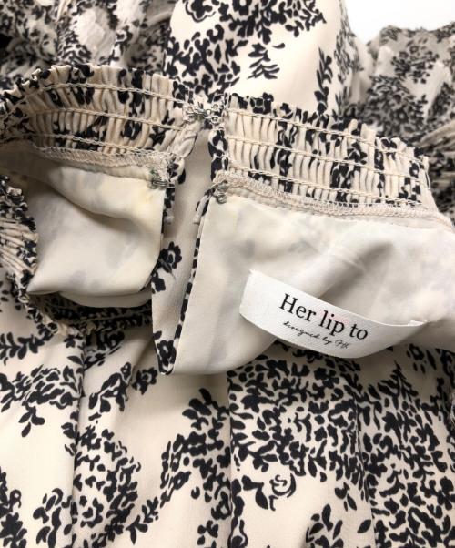 HER LIP TO（ハーリップトゥ）HER LIP TO (ハーリップトゥ) Winter Floral Long-sleeve Dress ベージュ サイズ:SIZE Mの古着・服飾アイテム